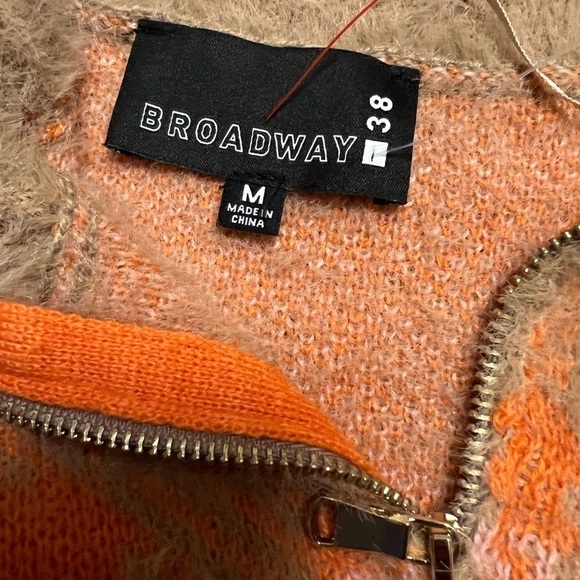 Broadway 38 Tan and Orange Pullover Zip Sweater Size M - Picture 3 of 4